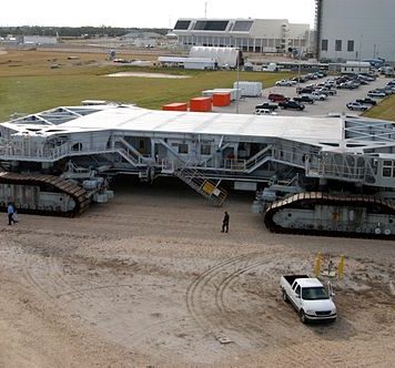 Crawler-transporter Crawler-transporter