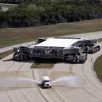 bearing-removal-on-nasa-crawler-transporter-2013-1508-no-logo-sm