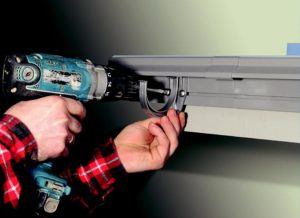 SYSTEM TARASOWY ATLAS mocowanie uchwytów rynien