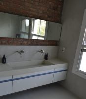 Thumbnail for the listing's main image