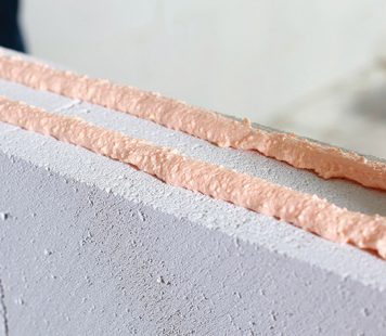 Soudabond Easy Zastosowanie kleju budowlanego z aplikatorem Genius Gun Klej budowlany Soudabond Easy budowa